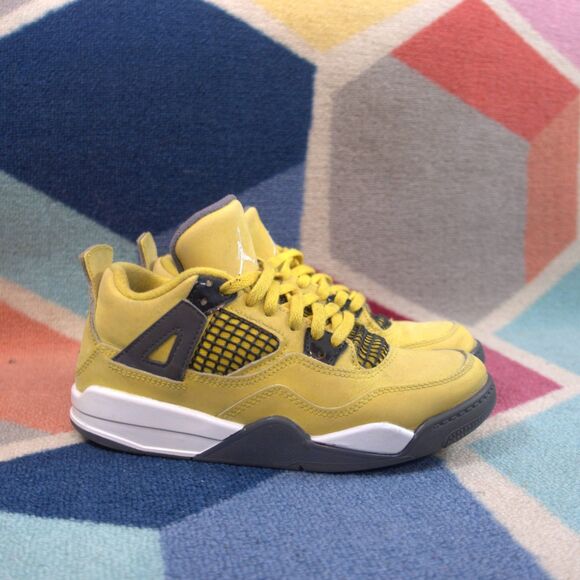 Jordan 4 Retro Lightning 2021 Kids Size 2Y  Shoes BQ7669-700 - Picture 3 of 9